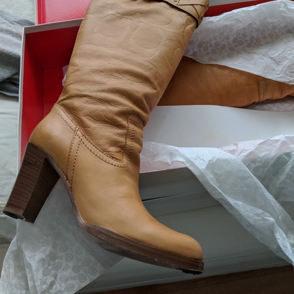 Coach meadow size 7 boots - Picture 2 of 5